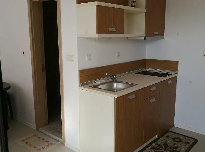 Апартаменты Rainbow 3